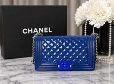 Chanel — Authentic Chanel Boy Bag Medium Flap Italy — Handbag — resale
