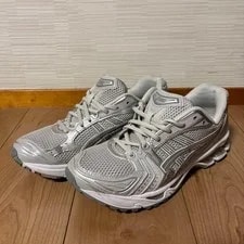 Asics — Asics Gel-kayano 14 27cm Near Y2K Style — Sneaker — resale