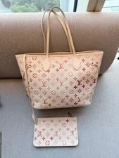 Louis Vuitton — Auth Louis Vuitton Neverfull Embossed Tone — Handbag — resale