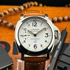 Panerai — Panerai Luminor Marina Logo PAM00660 660 44mm White Dial 2 Straps 2019 — Watch — resale