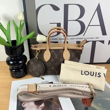 Louis Vuitton — Louis Vuitton Neverfull Series Crossbody — Handbag — resale