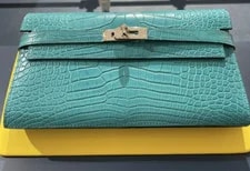 Hermès — Hermès Kelly Croco Pochette Sac À Main Porte-Monnaie Sac — Handbag — resale