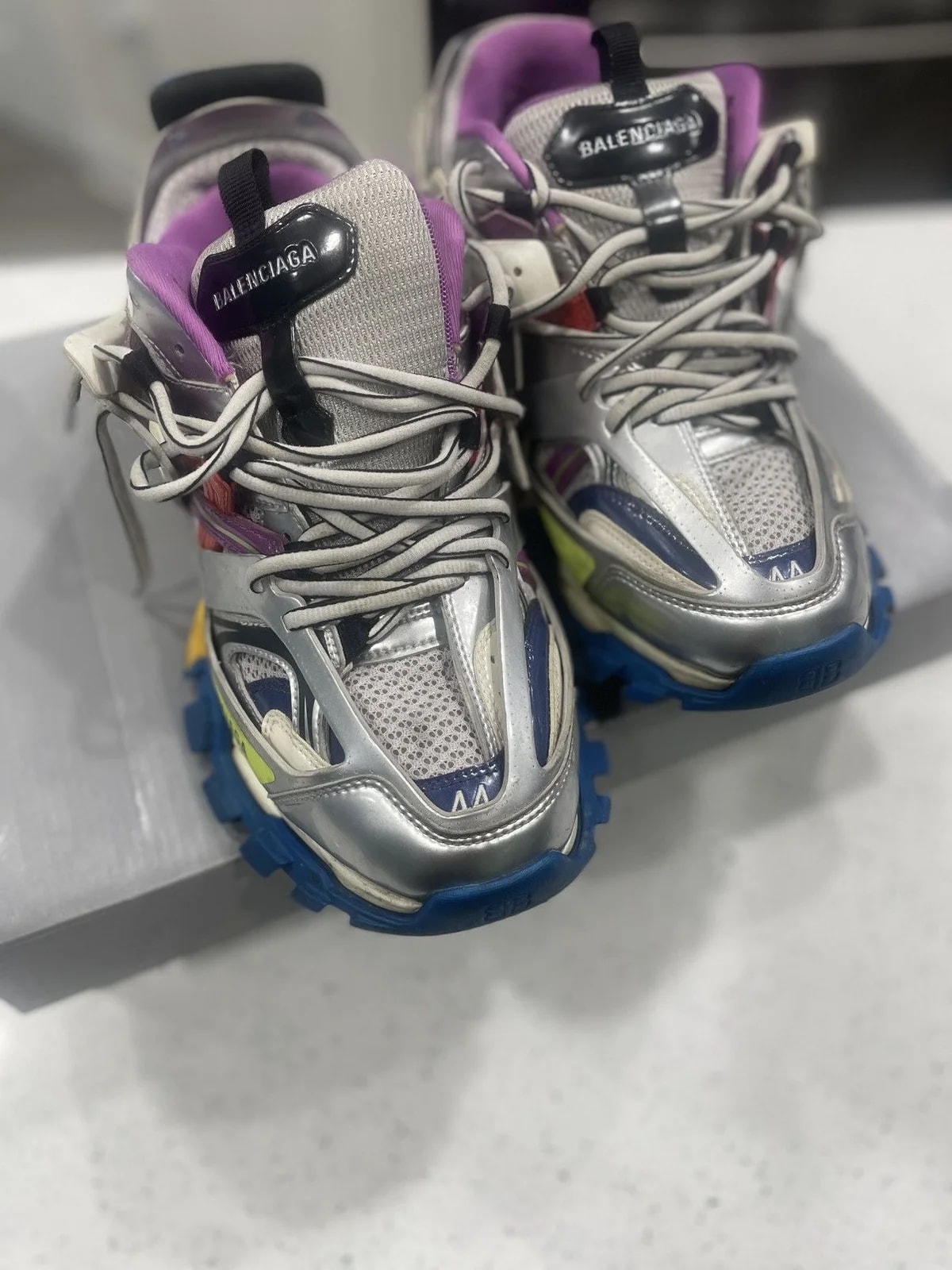 Balenciaga — Color Balenciaga Track 1 — Sneaker — resale