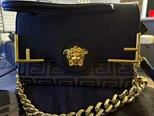 Fendi — Fendi Chain Strap Magnetic Closure — Handbag — resale