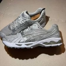 Asics — 9.5US Asics Gel Kayano 14 Cloud — Sneaker — resale