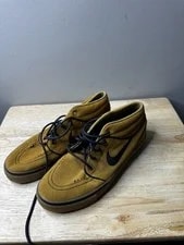 Nike SB — Nike SB ’s Stefan Janoski Mid Skate Shoe Sz 7 Wheat 443095-709 — Sneaker — resale