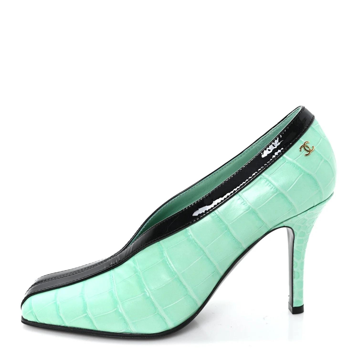 Chanel — Embossed 37 — Designer Shoe — resale