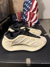 Yeezy — Yeezy 700 V3 Azael US 7.5 No Box Adidas Shoes — Sneaker — resale