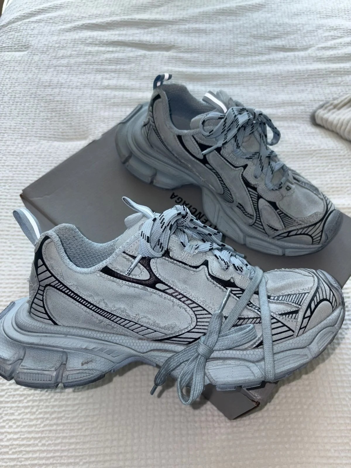 Balenciaga — Balenciaga 3XL Distressed — Sneaker — resale