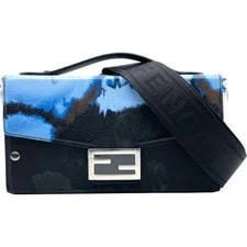 Fendi — Fendi Soft Trunk Baguette 7VA565 / SHW #2190 — Handbag — resale