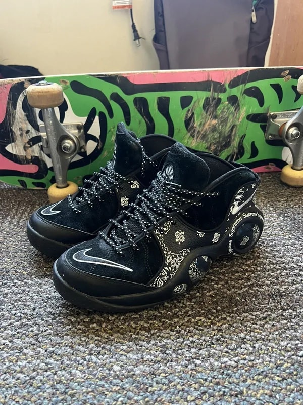 Supreme — Supreme Zoom Flight 95 “ Paisley” — Sneaker — resale