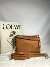 Loewe — Loewe Puzzle Medium Grained Top Handle Crossbody Duty Paid — Handbag — resale