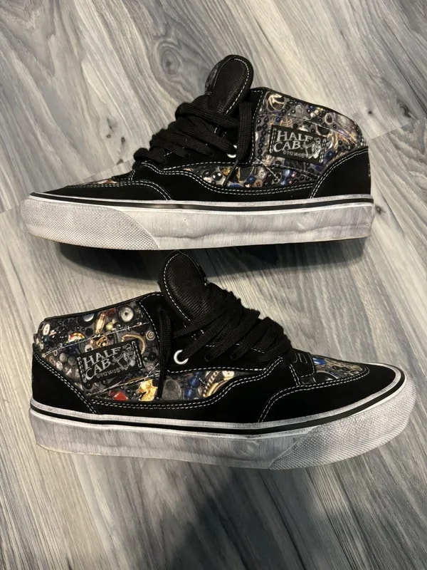 Supreme — Supreme Mike Kelley van — Sneaker — resale