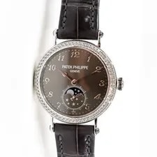 Patek Philippe — Patek Philippe 33mm Calatrava 18k White Gold Diamond 7121/200G-010 . — Watch — resale