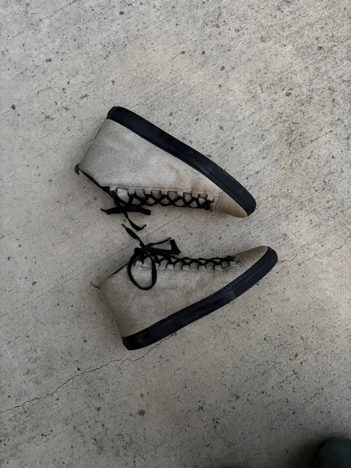 Balenciaga — Balenciaga Arena Stingrey — Sneaker — resale