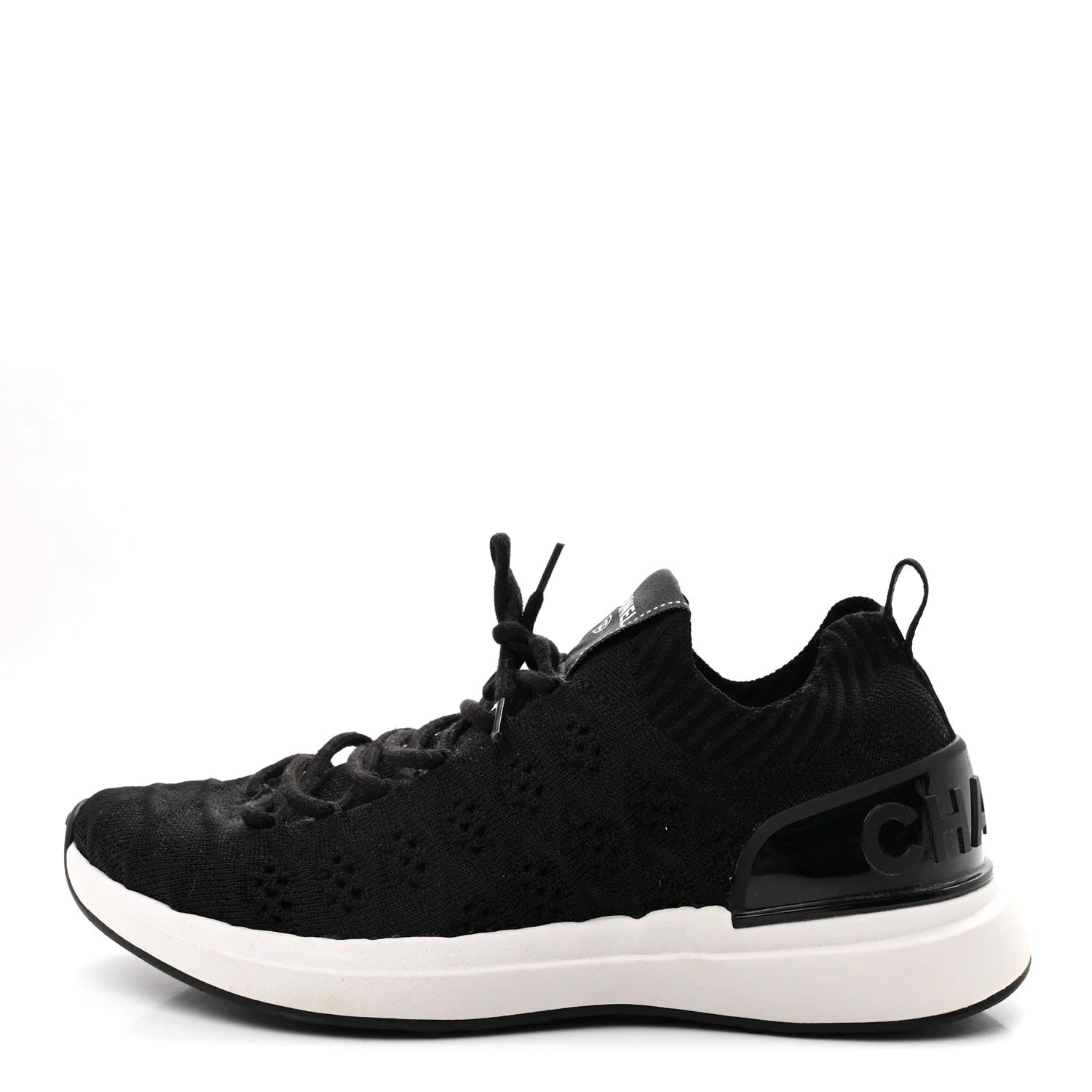 Chanel — Fabric Logo 37.5 — Sneaker — resale