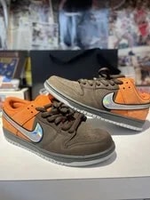 Nike SB — Nike SB Dunk Low Pro / / Lace Up Skate IR1888-800 — Sneaker — resale