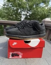 Nike SB — Size 9 - Nike SB Dunk Low Gum. 304292-045. — Sneaker — resale