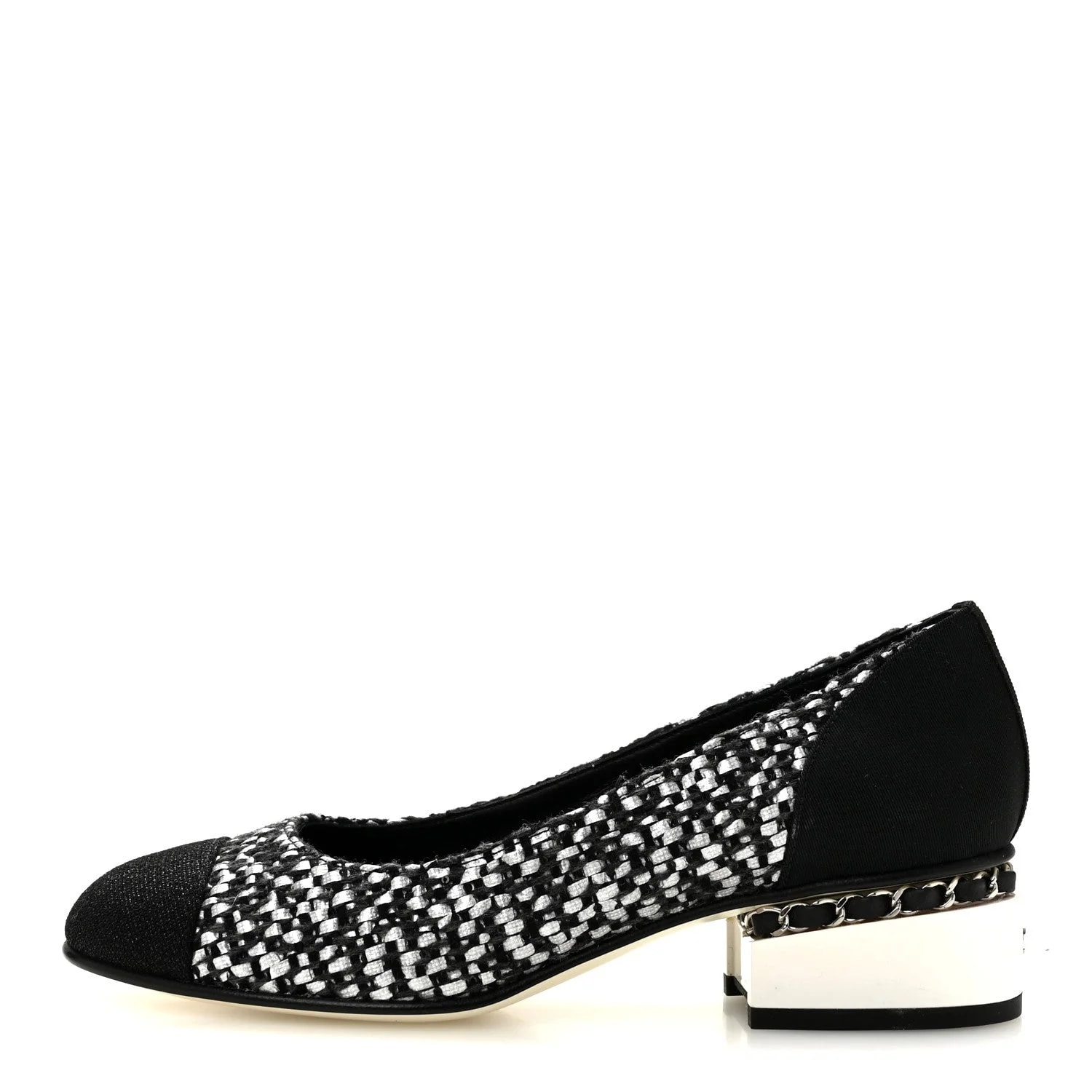 Chanel — Grosgrain Chain Cap Toe Low 37 — Designer Shoe — resale