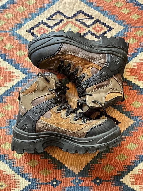 Vintage chunky hiking boots earth tone bozo rare — Designer Shoe — resale