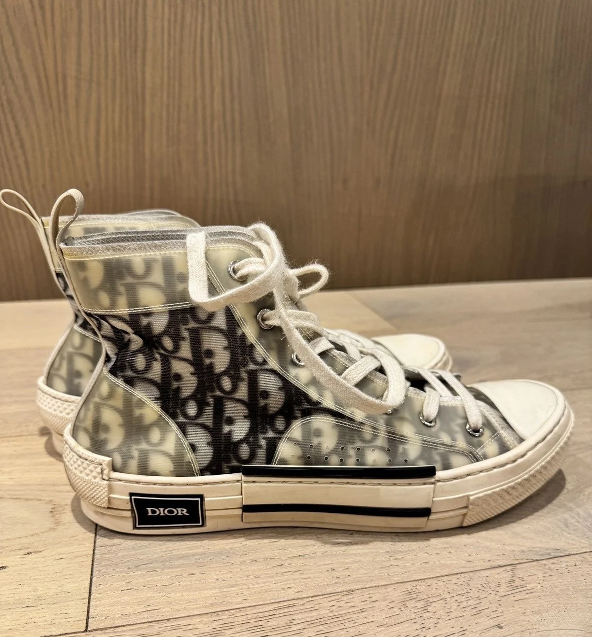 Dior — Dior B23 Shoes — Sneaker — resale