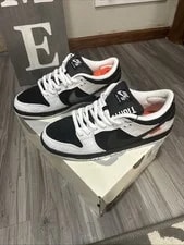 Nike SB — Nike SB Dunk Low X TightBooth . — Sneaker — resale