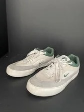 Nike SB — Nike SB Malor Skate Shoes 6.5 8 FV6064-002 — Sneaker — resale