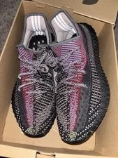 Yeezy — Yeezy 350 V2 Yecheil — Sneaker — resale
