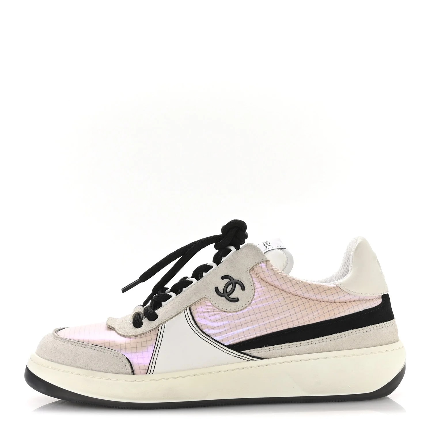 Chanel — Grained CC Sneakers 37.5 Light — Sneaker — resale
