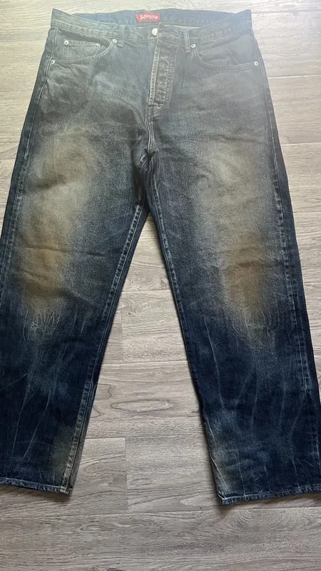 Supreme — Supreme Baggy Selvedge Jeans 25’ — Handbag — resale