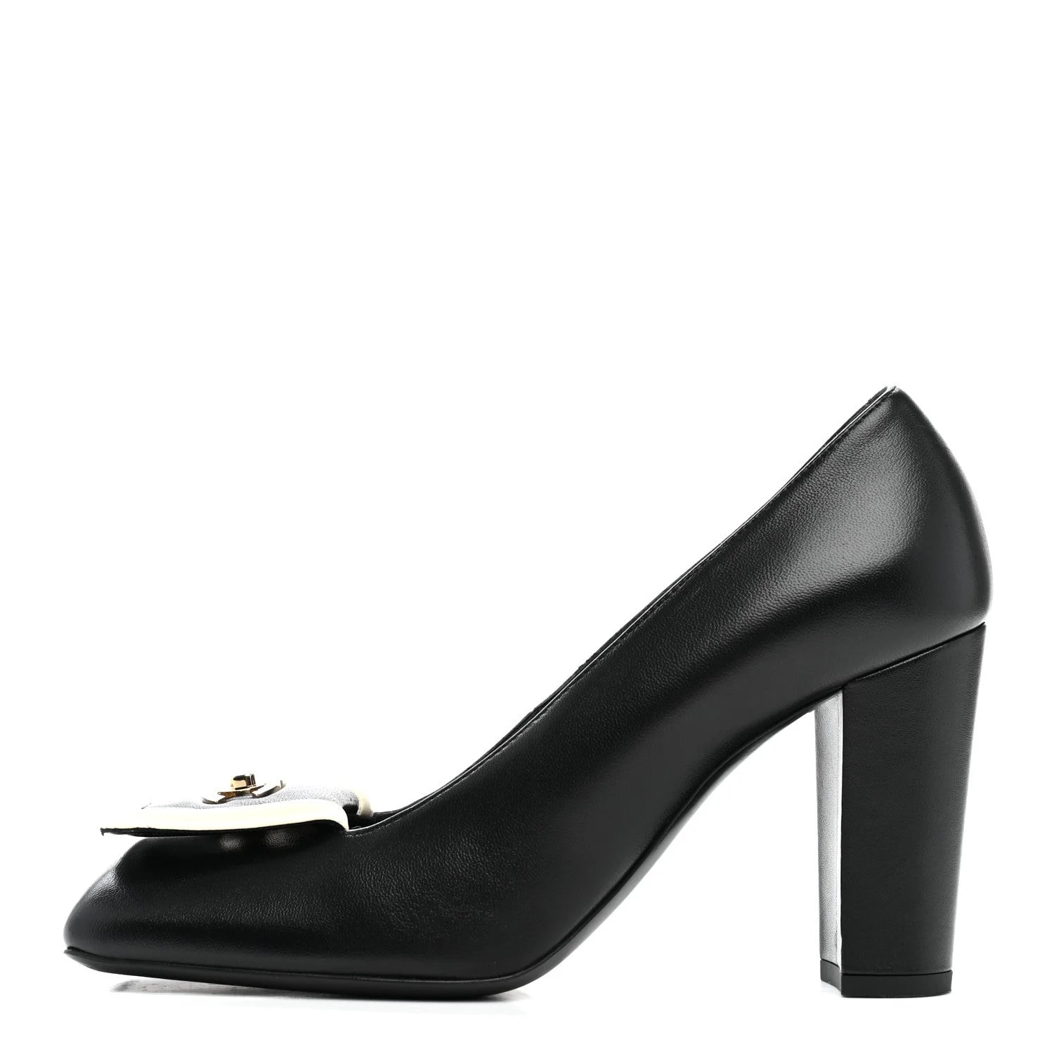 Chanel — Turnlock CC 38 — Designer Shoe — resale